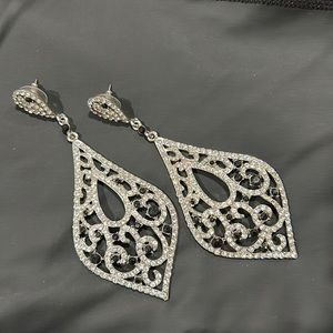 Gorg, sparkling drop earrings with silver & black stones
